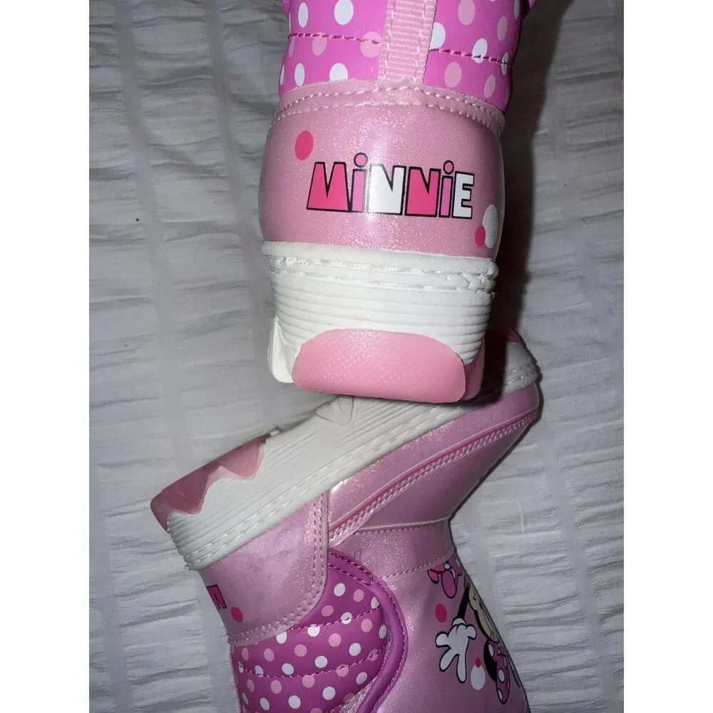 Disney Minnie Snow Boots Toddler Size 9 LIght Up NEW !
